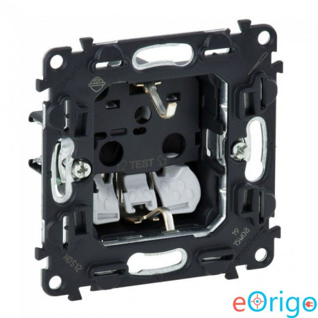 Legrand Valena InMatic 2P+F csatlakozóaljzat mechanizmus (753020) Legrand Valena InMatic 2P+F csatlakozóaljzat mechanizmus (753020)