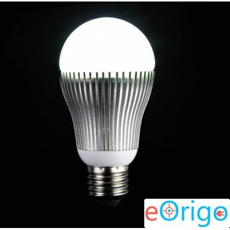Techlight 3452 E27 6W 85V - 265V LED fényforrás meleg fehér /73706/(60 W-os hagyományos izzó)